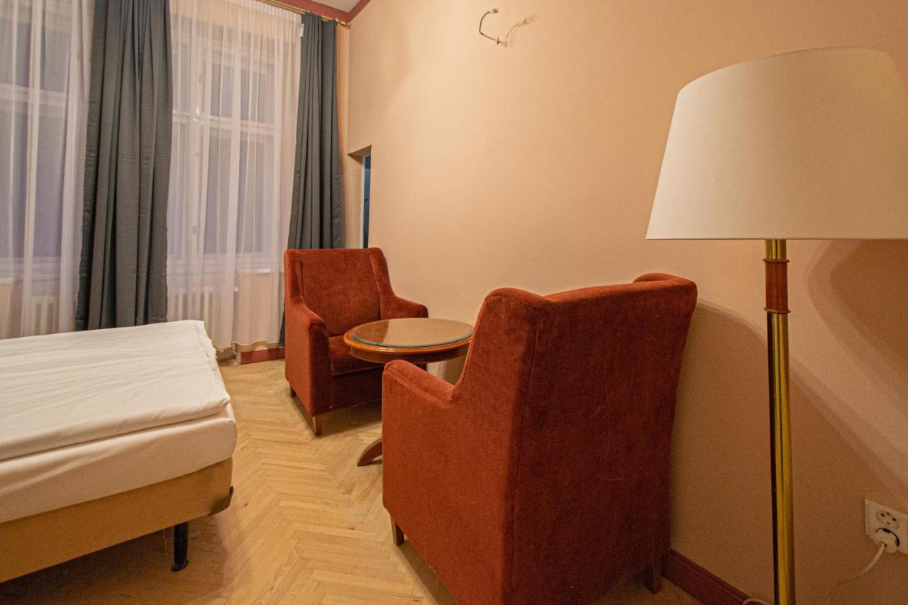 4 Bedrooms 130M2 Apartment At The Main City Square 布拉格 外观 照片