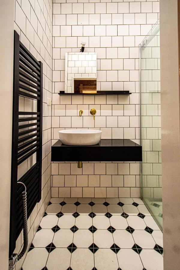 4 Bedrooms 130M2 Apartment At The Main City Square 布拉格 外观 照片